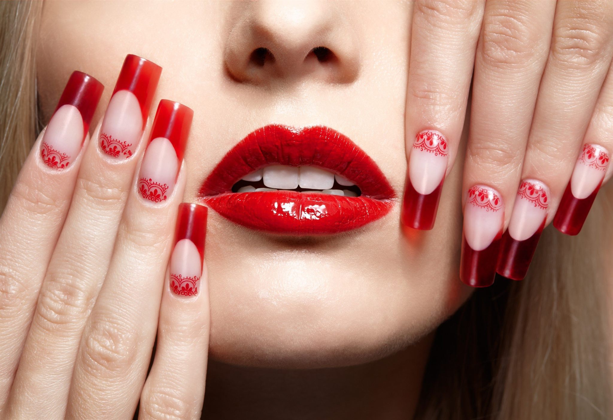 Shine My Nails (Elm Row)